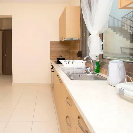 Akrogiali Maisonettes, Posidi Kalandra